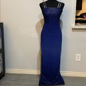💙 Blue evening gown with sparkle with mesh shawl